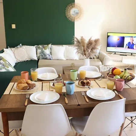 Sweet Vassia Apartment *